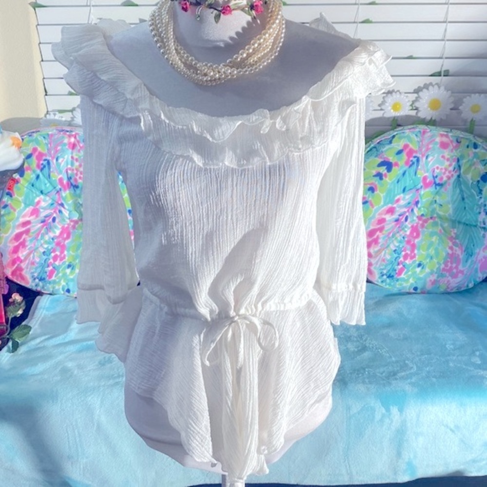 American Rose white gauze ruffle top